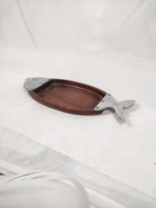 Bandeja de madera ecológica de gran tamaño con asa, forma personalizada, diseño moderno, bandeja para servir alimentos, económica. - Product Image 4