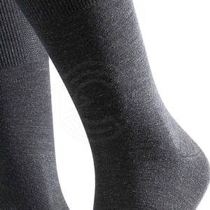 Calcetines de estilo moderno y cómodos, que ofrecen una sensación suave, grosor equilibrado y un rendimiento diario confiable. - Product Image 4