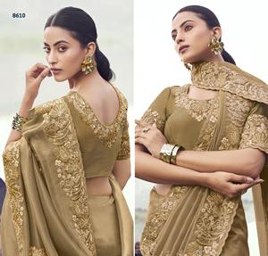 Las más hermosas colecciones de saris de seda de estilo étnico indio para fiestas y festivales, saris de bajo precio para bodas y eventos. - Product Image 2