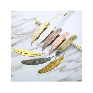 Marque-page en laiton en forme de plume, style feuille, pour cadeau de papeterie étudiante en gros, à prix incroyable - Product Image 6