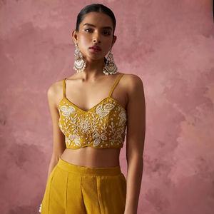 Sharara de Georgette y Blusa con Capa de Organza, Traje Tradicional para Mujer para Fiestas, para Todas las Temporadas - Product Image 1