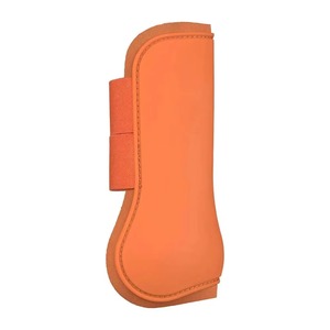 Bottes d'équitation confortables conçues pour une couverture complète de la jambe, offrant un soutien et une protection fiables lors des sports équestres en plein air. - Product Image 4