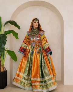 Robes afghanes traditionnelles Kuchi pour femmes, manches longues, patchwork de pièces de monnaie anciennes, brodées, style vintage, prix de gros - Product Image 3