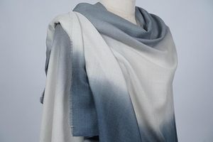 Écharpe de luxe pour femme en cachemire et laine fine VIC, ombrée 3 tons, respirante, taille 70x200cm, pour usage quotidien/hiver en extérieur - Product Image 6