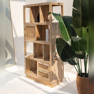 Librería de Madera y Ratán Vandana Merino Aston, Mueble de Almacenamiento Moderno con Diseño Tejido Natural - Product Image 2