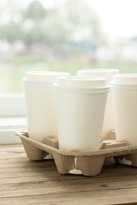Bandeja Desechable de Pulpa Moldeada Sostenible para Bebidas, Portavasos para 4 Vasos, para Cafeterías y Restaurantes, Bandeja para Café Helado para Llevar - Product Image 3