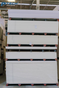 Tablero de espuma laminada de PVC de alta densidad Vietnam Pitech, acabado de grano de madera duradero, muebles, láminas de plástico para interiores - Product Image 4