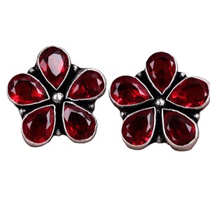 Pendientes de tuerca florales de latón chapado en oro de 18 quilates con circonitas multicolor y engaste de bisel, estilo antiguo, para mujer |   Joyería Tribal Boho, Regalo para - Product Image 1