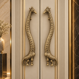 Poignée de porte principale GIRAFFE en finition antique mate pour entrées résidentielles élégantes, intérieurs de maison et quincaillerie architecturale. - Product Image 4