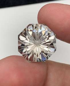 Cuarzo Ahumado Blanco Natural, Corte Esmerilado, Gema Suelta de 250 Gramos, Certificado IGI, ZUBEDA GEMS, Joyería de Rajasthan para Anillos y Colgantes - Product Image 4
