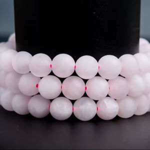 Cuentas sueltas redondas de cuarzo rosa mate natural para la fabricación de joyas, pulseras, collares y manualidades DIY. - Product Image 1