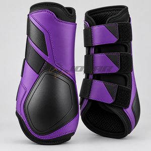 Bottes de brossage équestres professionnelles, conçues avec des matériaux robustes, un rembourrage confortable et une conception pratique pour l'écurie. - Product Image 1