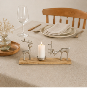 Candelabro de reno hecho a mano en aluminio plateado con base de madera de mango natural, centro de mesa navideño de lujo y festivo. - Product Image 5