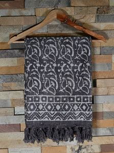 Manta de Algodón Orgánico Premium Hecha a Mano con Borlas, Ecológica, Ligera, Tejida, Diseño Moderno para Viajes en Todas las Estaciones - Product Image 2