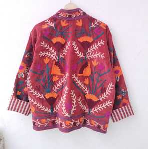 Veste en velours rouge brodée de fleurs pour femmes, style bohème, col mandarin, manteaux pour femmes, veste bohème pour femmes, col mandarin, velours rouge - Product Image 6
