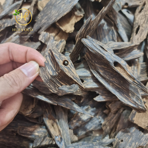 Chispas de Agarwood (Oud) Tratadas con Vapor de Vietnam, Aroma Estable para Bakhoor - Product Image 2