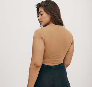 T-shirt court ajusté pour femme, style Y2K, en mélange de coton premium, à manches courtes, marque distributeur, fournisseur - Product Image 4