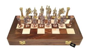 Jeu d'échecs avec pièces sculptées en laiton de style romain antique, plateau pliable en bois, édition pour seniors - Product Image 6