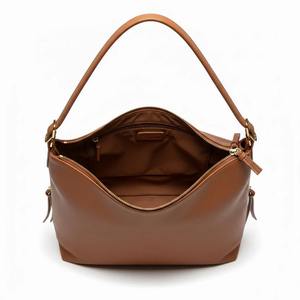 Bolso de hombro de cuero marrón para mujer – Bolso de mano de estilo elegante con bolsillo con cremallera. - Product Image 2