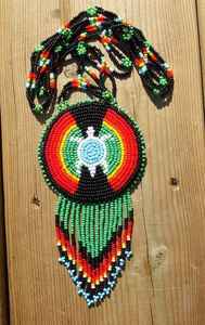 Elegante conjunto de collar y aretes hechos a mano con cuentas artísticas para ocasiones festivas - Product Image 5