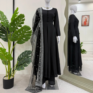 Beau Designer Salwar Kameez sur Chinon Tissu de Soie Même Couleur avec Intérieur et Plazoo sur Élégant et Élégant - Product Image 1