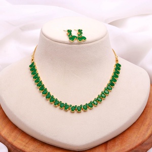 Conjunto de collar de esmeraldas para mujer |   Joyería de Lujo con Corte Ovalado |   Joyería nupcial para fiesta de bodas, regalo para ella - Product Image 2