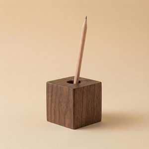 Portalápices de Madera de Diseño Personalizado para Almacenamiento de Artículos de Papelería y Suministros de Oficina - Product Image 2