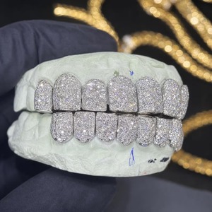 Grillz Dental Personalizado de Plata 925 Certificada con Baño de Oro de 14K, Microincrustaciones de Moissanita de Corte Brillante, Unisex, para Fiesta Hip Hop - Product Image 3