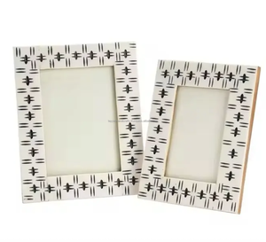 Marco de Fotos Único con Incrustaciones de Hueso, Marco Hecho a Mano con Fondo Decorativo para Mesa, de la India - Product Image 1