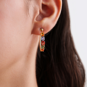 Superbe Offre : Boucles d'Oreilles Créoles en Forme de C pour Femme, Serties de Saphirs Multiples, en Or Jaune 14 Carats Véritable – Idéales pour les Soirées – Fabricant de Bijoux de Qualité Supérieure - Product Image 2