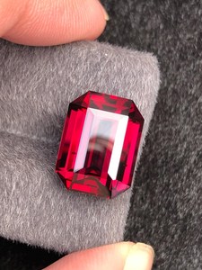 Natural <b>Red</b> Rhodolite Garnet Emerald Cut Loose Gemstone For Fine Jewelry Making Luxury Collector Gem - Product Image 2