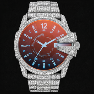 Reloj de Diamantes con Degradado Rojo, Totalmente Cubierto de Diamantes Plateados, Reloj de Lujo, Accesorio de Pulsera Impresionante, con Visualización de Fecha, Diseño Premium - Product Image 1