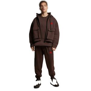 Conjunto Deportivo de Felpa Marrón Extra Grande para Hombre con Detalles de Bolsillos Utilitarios, Tejido Grueso para Invierno - Product Image 3