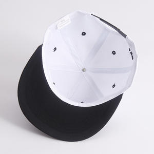 Casquette Snapback UNIZA Blanche à Visière Noire, Logo Brodé 3D, Unisexe Adulte, Décontractée, 100% Coton Toile, Quatre Saisons, Design 6 Panneaux - Product Image 4