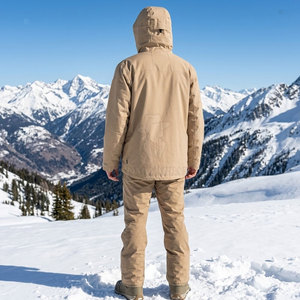Chaqueta de esquí personalizable para hombre, para invierno, con exterior resistente al agua y sistema de forro ligero y cálido. - Product Image 4