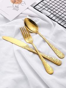 Juego de cubiertos inspirado en el espíritu festivo, diseñado para mesas animadas, recepciones cálidas y cenas alegres. - Product Image 5