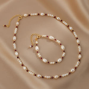 French Retro Style Women's Fashion Jewelry Set Handmade Garnet Clavicle <b>Chain</b> High Grade <b>Neck</b> <b>Chain</b> Natural Pearl Bracelet - Product Image 1