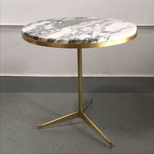 Table basse ronde moderne en marbre avec pieds en laiton, faite à la main, mobilier décoratif moderne, fournisseur, table d'appoint facilement transportable, vente chaude - Product Image 4
