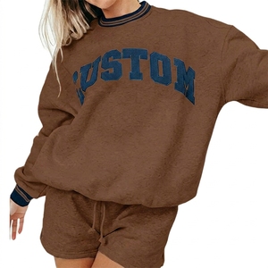 Conjunto Deportivo Corto de Invierno para Mujer, Sudadera con Estampado Personalizado de Letras Griegas Bordadas, 100% Algodón - Product Image 5