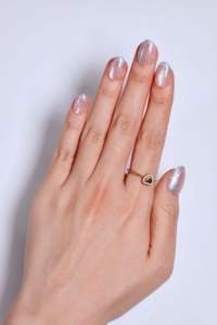 Uñas Postizas con Brillo Plateado Degradado, Estampado Dorado ABS, Longitud Media, Forma Almendrada, Personalizadas, Fabricante OEM ODM - Product Image 2