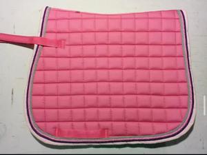 Más Vendida: EQUILUX HANDCRAFT BOUTIQUE - Almohadilla de Silla de Montar para Caballo de Doma Clásica, Personalizada, Premium, Acolchada, Mezcla de Lana, Transpirable y Cómoda - Product Image 3