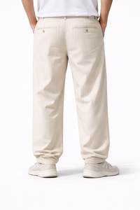 FlexFit ™   Pantalon cargo utilitaire pour homme – Pantalon en coton durable multi-poches pour le travail, les voyages et les activités de plein air - Product Image 3