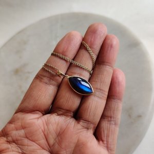 Pendentif en or 14 carats avec labradorite naturelle taille marquise 11x21MM, pendentif en pierre précieuse labradorite, bijoux en or fin pour femmes, vente en gros - Product Image 2