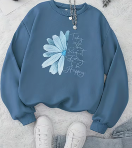 Sudadera de punto vintage de manga larga con cuello redondo, bordada y con estampado floral azul, de gran tamaño, para mujer, de Hardihood International - Product Image 1