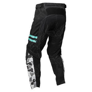 กางเกงขี่มอเตอร์ไซค์แบบสั่งทำพิเศษสำหรับผู้ชาย กางเกงแข่งรถมอเตอร์ไซค์แบบมีแผ่นลายพราง ระบายอากาศได้ดี กางเกงสำหรับนักขี่มอเตอร์ไซค์ขายส่ง - Product Image 3