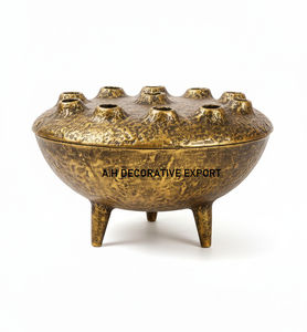 Trípode Metálico para Flores - Florero Ikebana de Estilo Vintage Envejecido - Cuenco para Arreglos Florales de Bronce Desgastado con Múltiples Orificios - Product Image 1