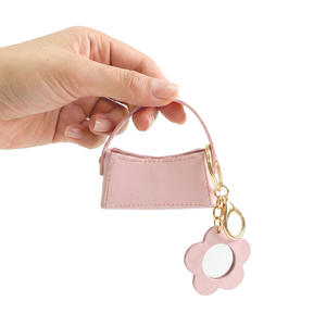 Porte-clés en cuir portable en gros avec miroir en forme de cœur et sangle, logo personnalisé pour cadeaux féminins - Product Image 6