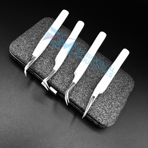 Pinza para Pestañas RMI Negra Antimagnética con Punta Plateada Recubierta de Polvo Blanco, Punta Lisa de Acero Inoxidable, Longitud de 10 mm, Perfecta - Product Image 5