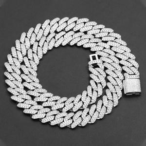 สร้อยคอแบบ Cuban Link ประดับเพชร ขายส่ง ราคาพิเศษ เครื่องประดับหรูหราสำหรับผู้ชายและผู้หญิง มีจำหน่ายในราคาลดพิเศษ - Product Image 1