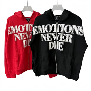 Sudadera con capucha y cremallera Emotions Never Die, unisex, oversize, estilo streetwear, con estampado en relieve, de algodón French Terry, con pedrería y logo desgastado - Product Image 1